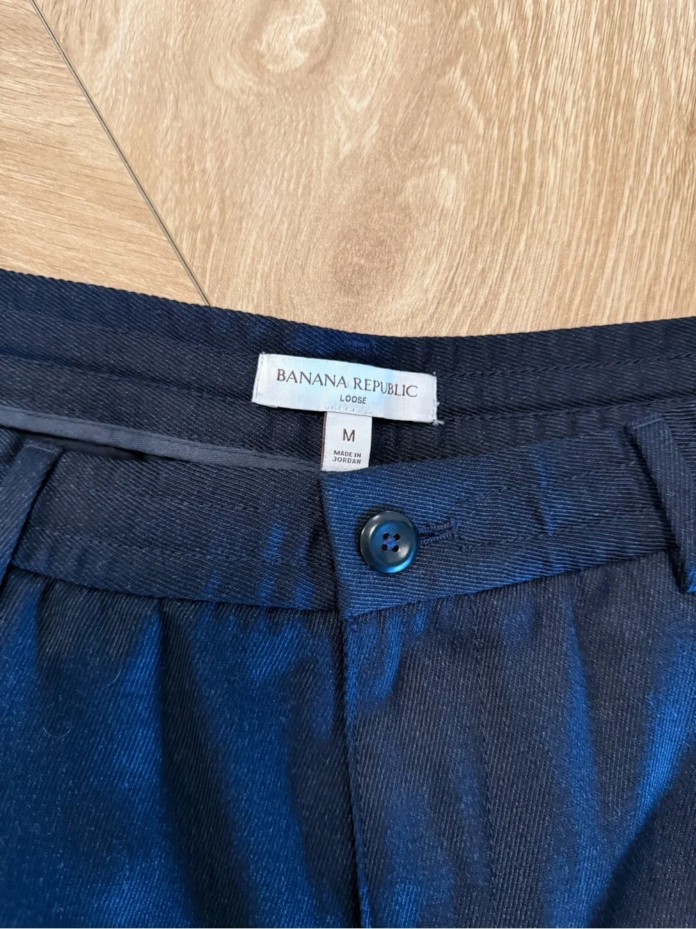 Banana Republic Men's Navy Relaxed Pleated Dress Pants